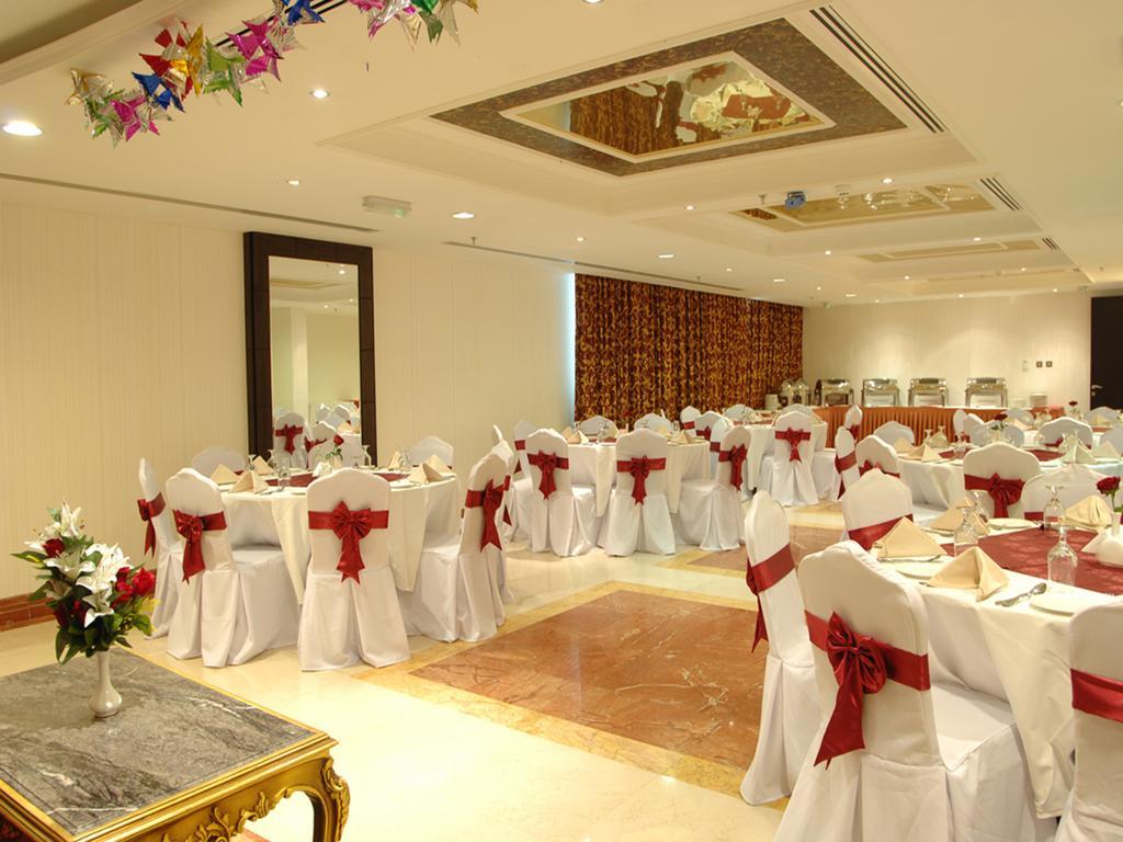 Sharjah Palace Hotel Εξωτερικό φωτογραφία